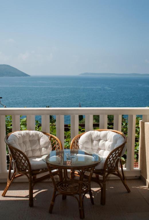 Villa Tenzera Herceg Novi Rom bilde