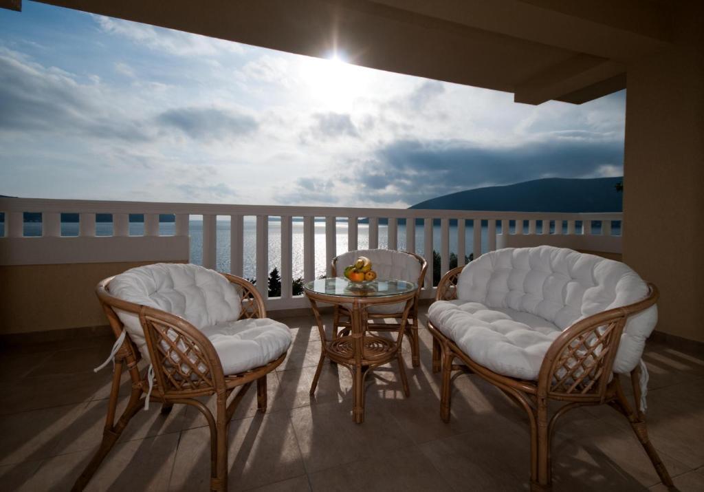 Villa Tenzera Herceg Novi Rom bilde